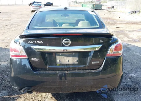 2015 Nissan Altima 2.5 S z USA, uszkodzony, nr VIN 1N4AL3AP8FN917150